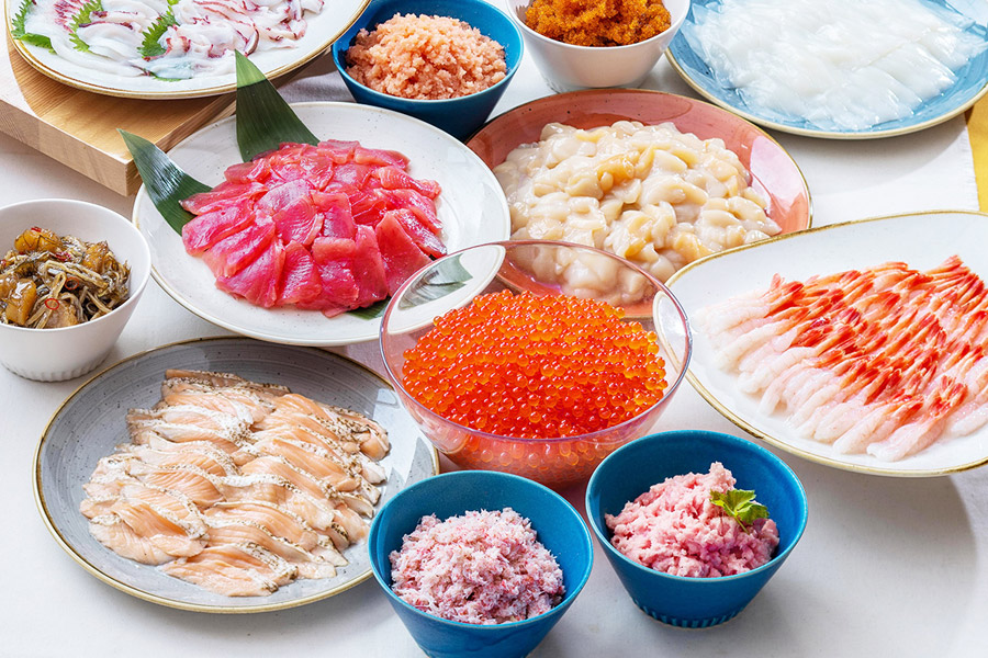 人気の朝食バイキングで海鮮丼が楽しめる！