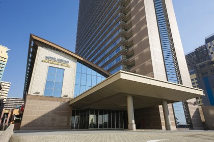 ホテル京阪 ユニバーサルタワーの外観